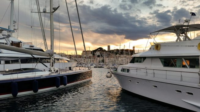 Cannes.OldTown.Yacht